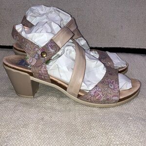 Spanish leather Women's Sandals in Taupe and Mauve